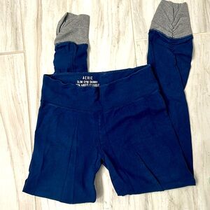 Aerie navy and gray gym leggings